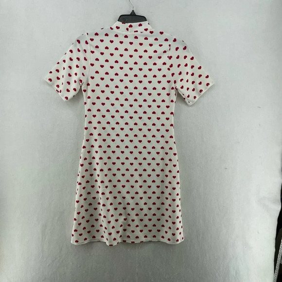 Pretty Little Thing Dress Women's Sz 4 Mini Bodycon White Heart Print High Neck - Picture 2 of 11